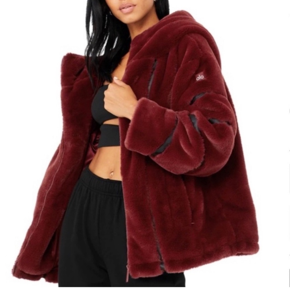 Alo Yoga Faux Fur Knock Out Jacket Full Zip Hooded Coat Cranberry size L EUC